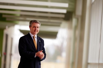 Johnson Controls, a global multi-industrial company, announced May 21, 2014, that its board of directors has elected Simon Davis as vice president and assistant chief Human Resources officer.